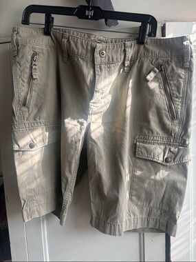 Polo by Ralph Lauren Men's Light Khaki Cargo Shorts